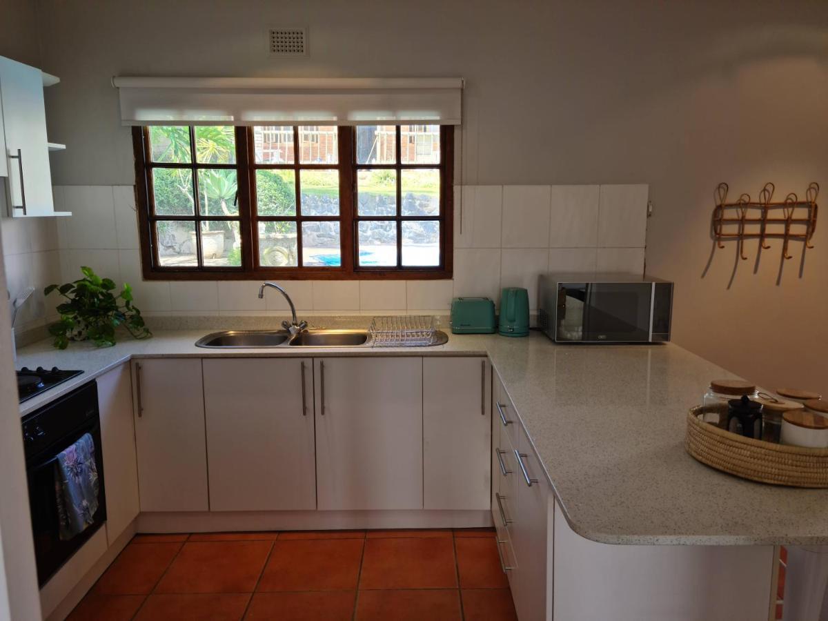 African Sands B&B Amanzimtoti Bagian luar foto